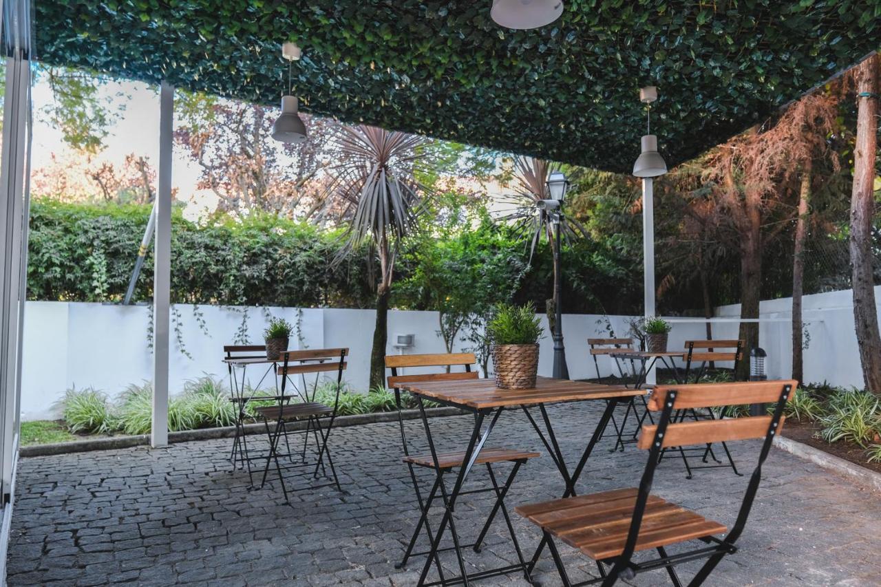 4U Lisbon VI Guesthouse Airport Ngoại thất bức ảnh